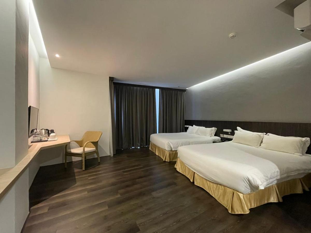 록시 호텔 세리안 Serian 외부 사진